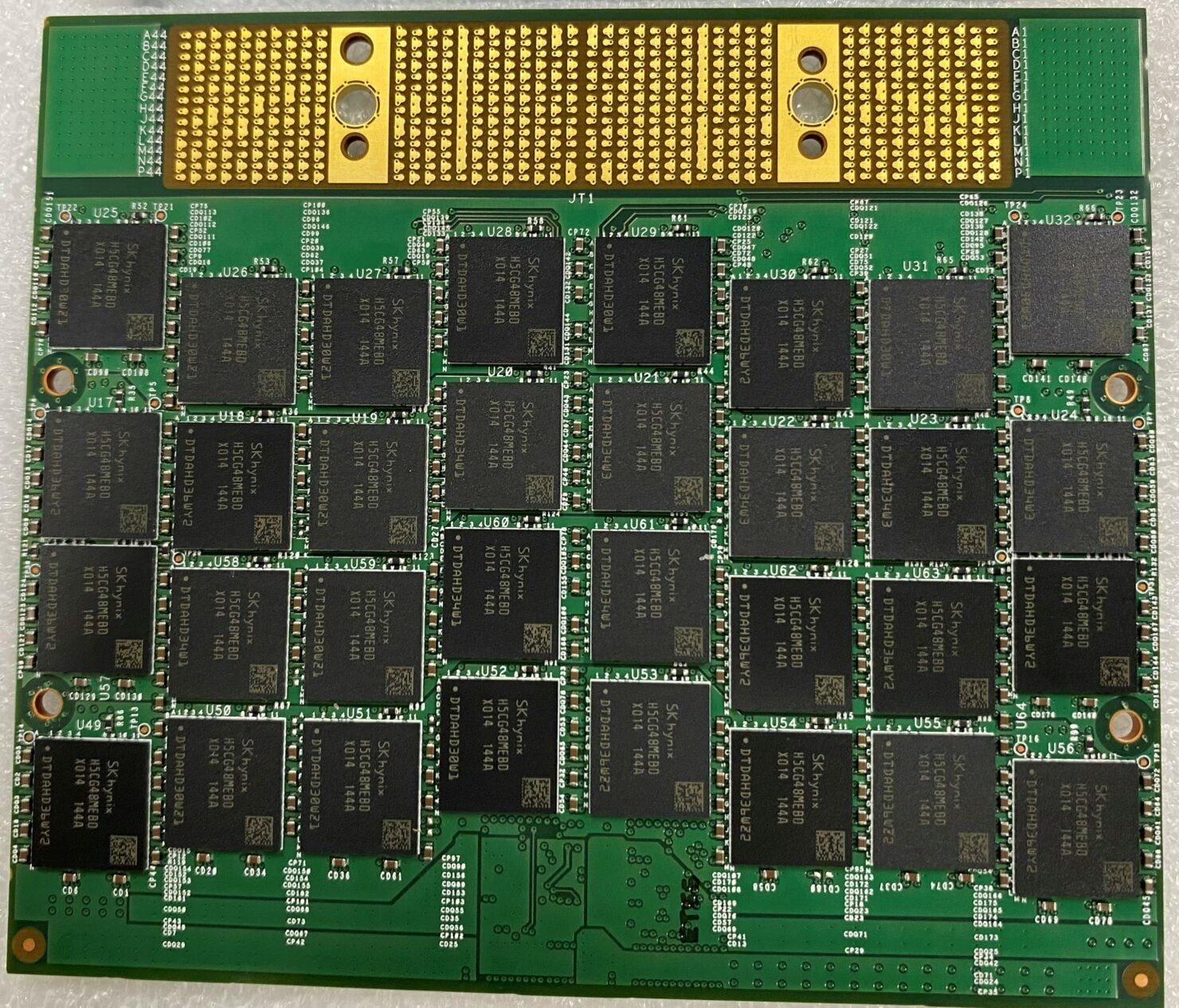 Featured image for “Mémoire Dell DDR5 CAMM 128GB 4800MHz CRD MEM 16GX8”